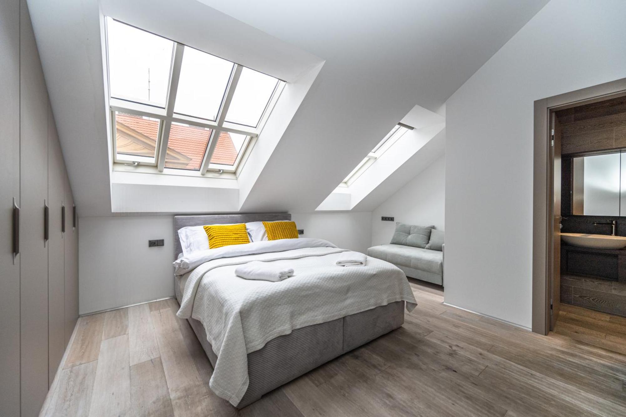 Apartment Wishlist Residences Skyloft Old Town Square