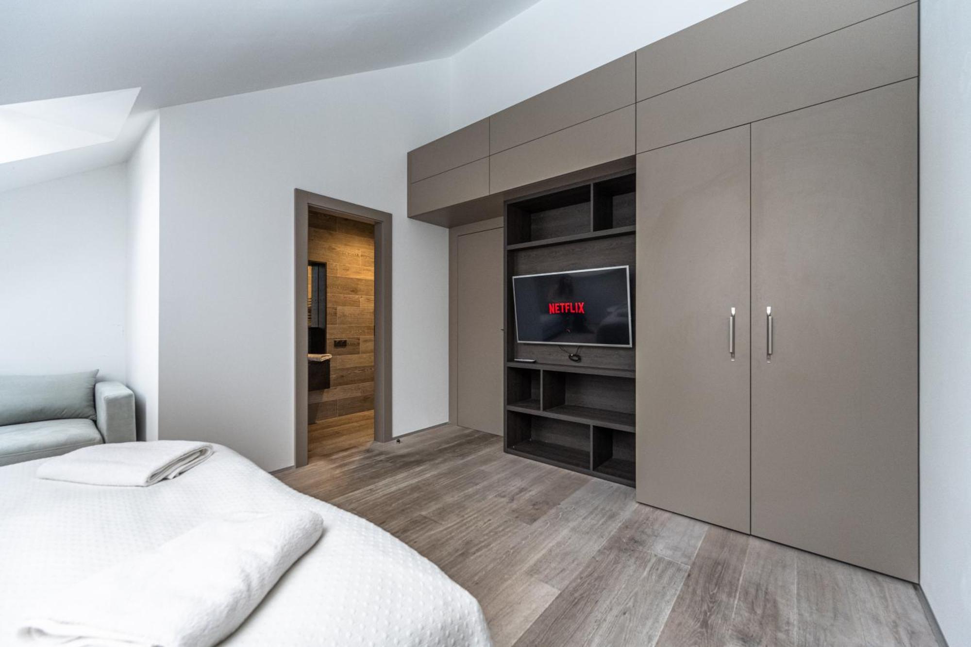 Wishlist Residences Skyloft Old Town Square Apartment